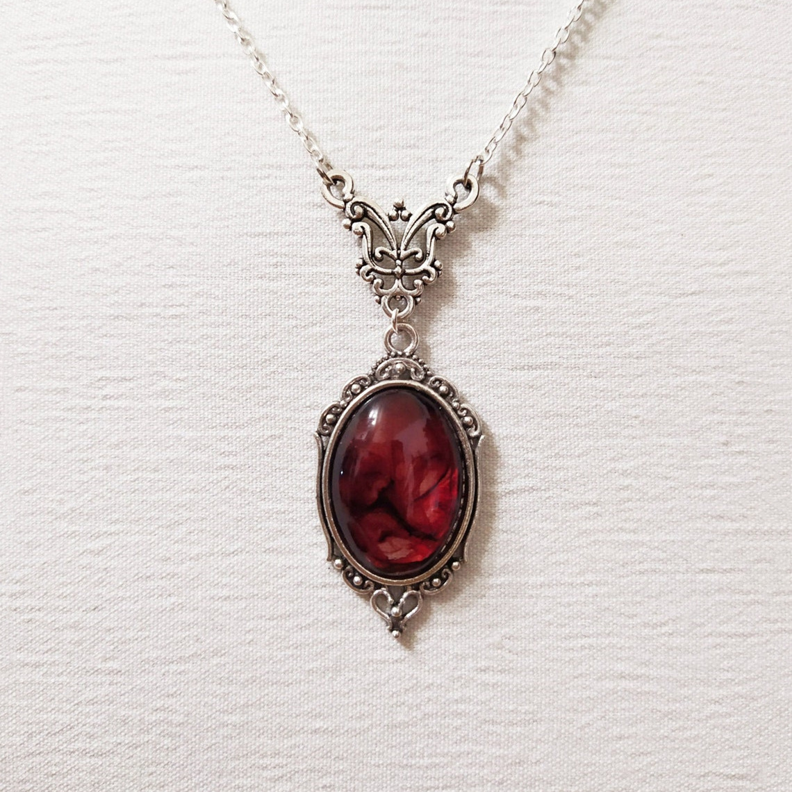 Women'S Vampire Accessories - Vintage Gothic Blood Red Quartz Charm