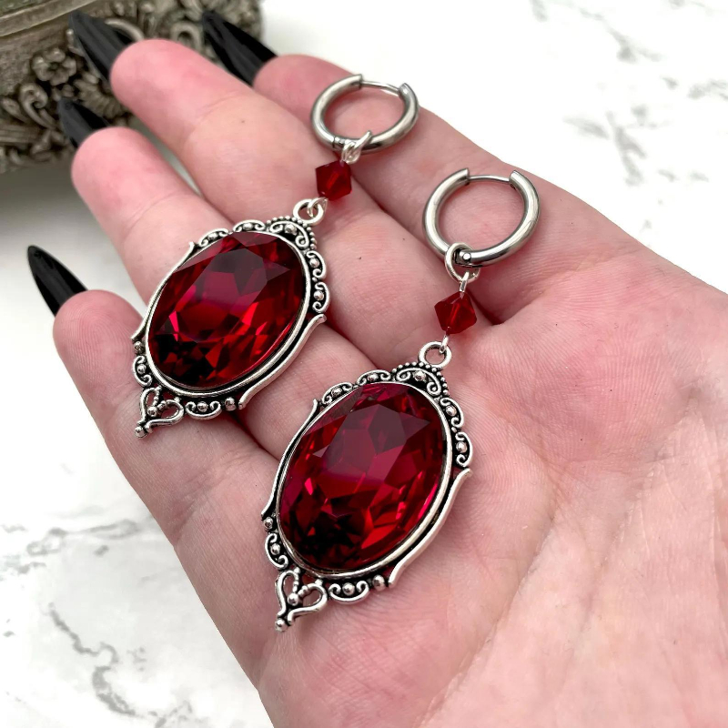 Women'S Vampire Accessories - Vampire Cameo Earrings, Gothic Jewelry, Blood
