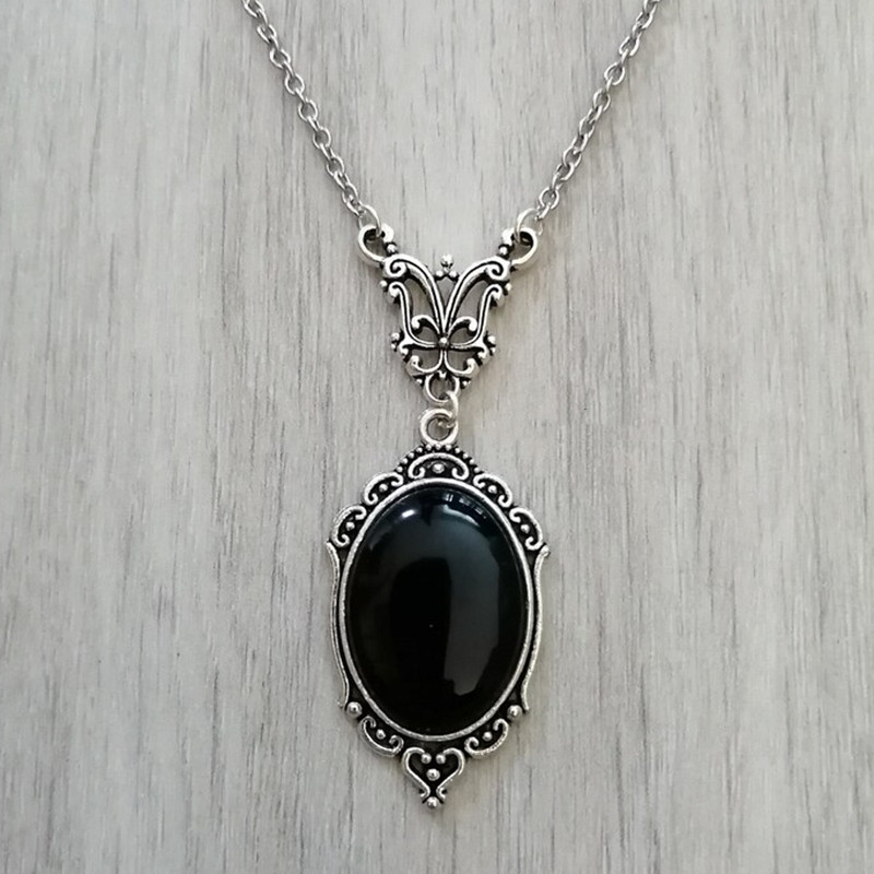 Women'S Vampire Accessories - Gothic Black Crystal Charm Necklace Butterfly