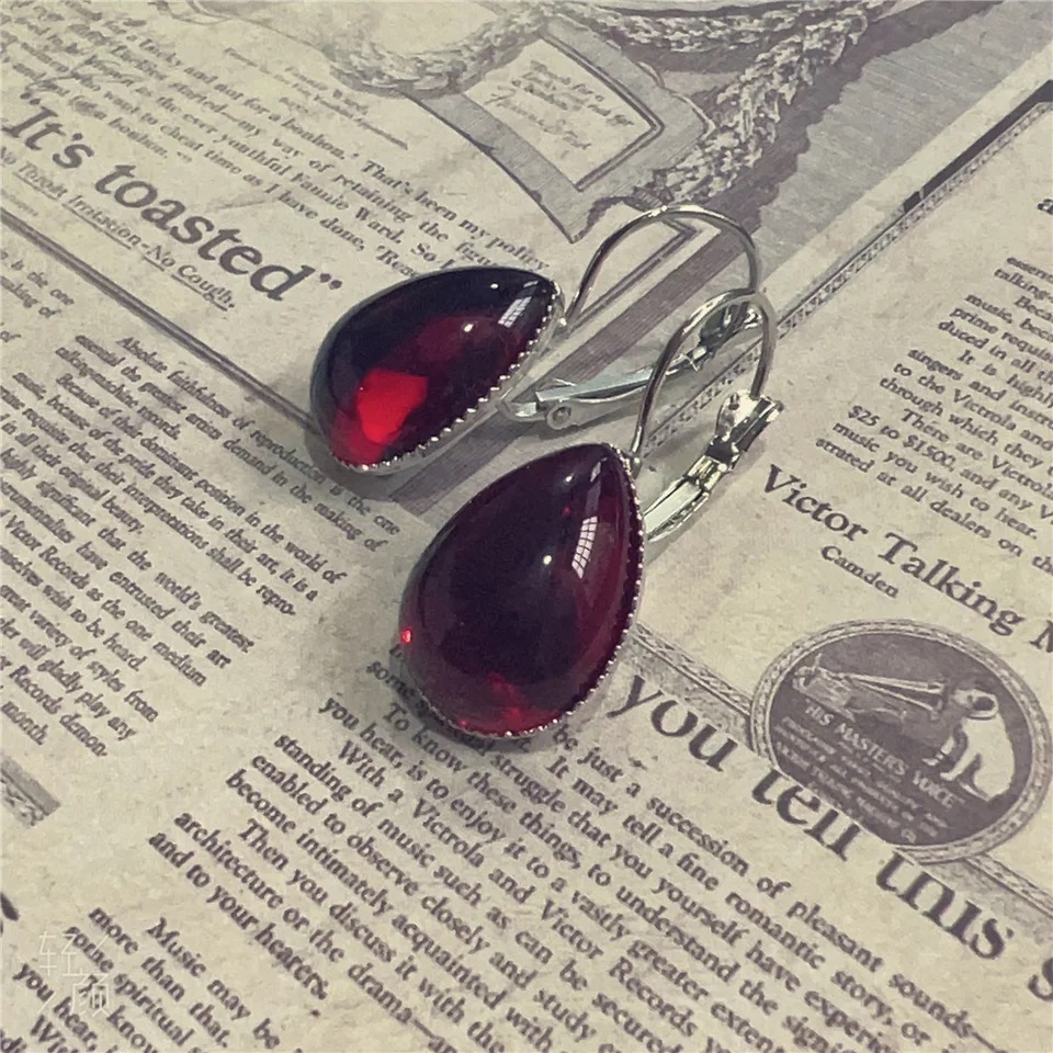 Gothic Vampire Blood Red Earri - Women'S Vampire Accessories 评论和价格