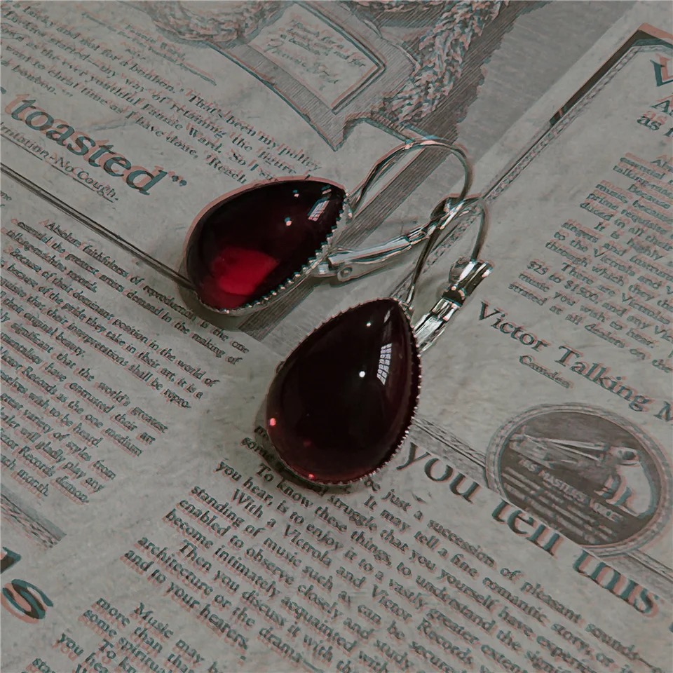 Gothic Vampire Blood Red Earri - Women'S Vampire Accessories 评论和价格