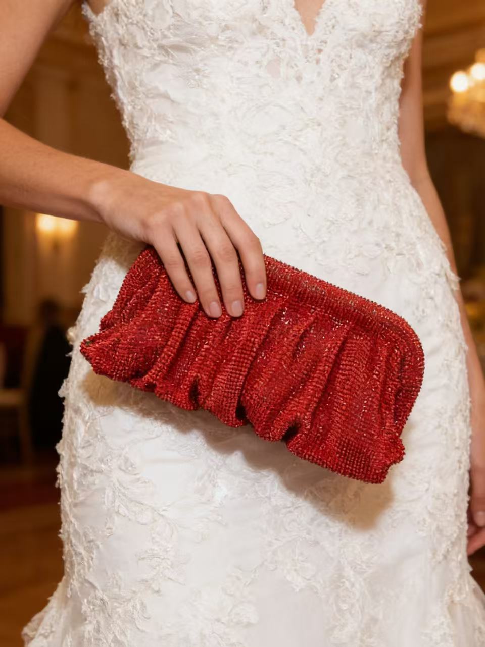 Red Aluminum Mesh Rhinestone P - Wallet Chain Bag 评论和价格