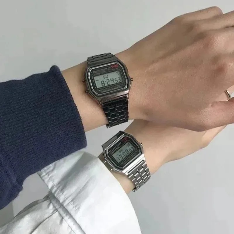 Luxury F91W Steel Band Watches - Women Accessories Display 评论和价格