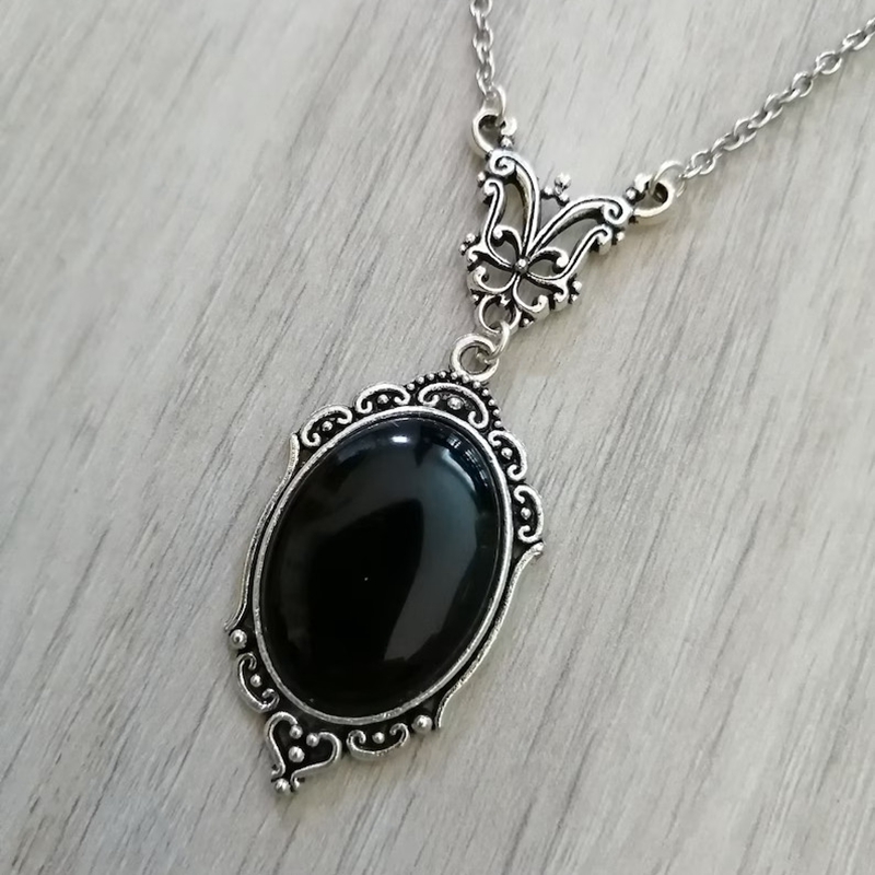 Gothic Black Crystal Charm Nec - Women'S Vampire Accessories 评论和价格